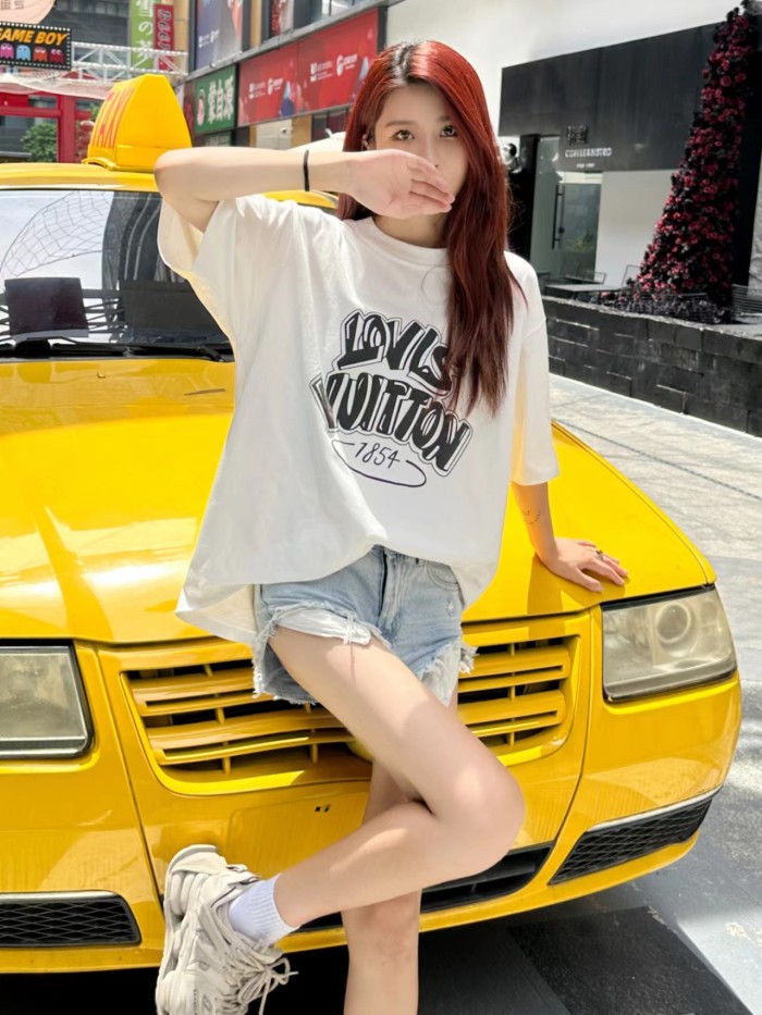 Clothes Louis Vuitton 735