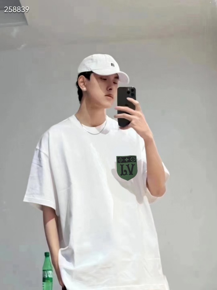 Clothes Louis Vuitton 714