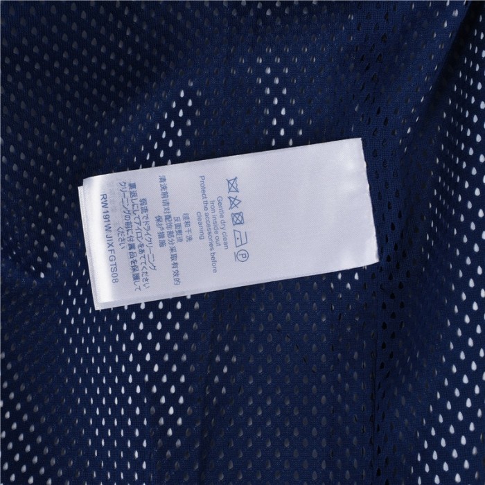 Clothes Louis Vuitton 758