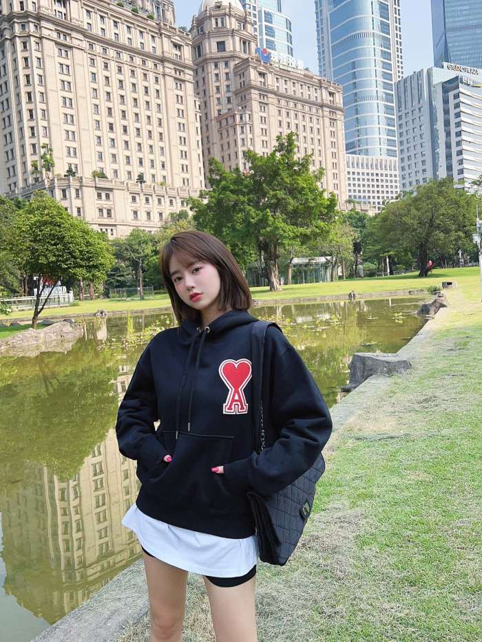 Clothes AMI 28