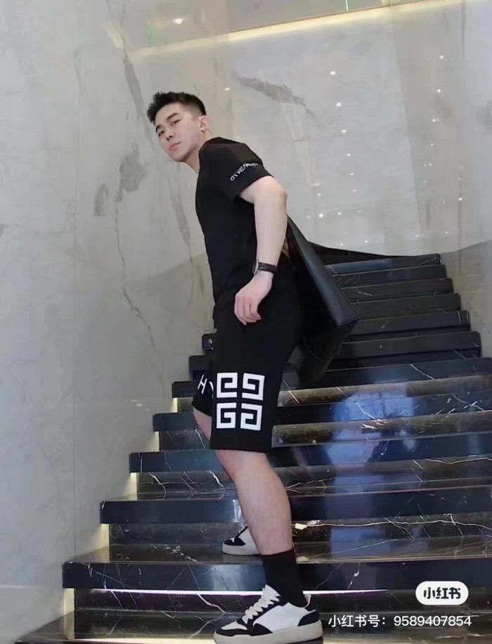 Clothes Givenchy 208