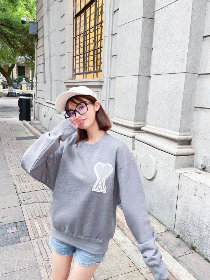Clothes AMI 26