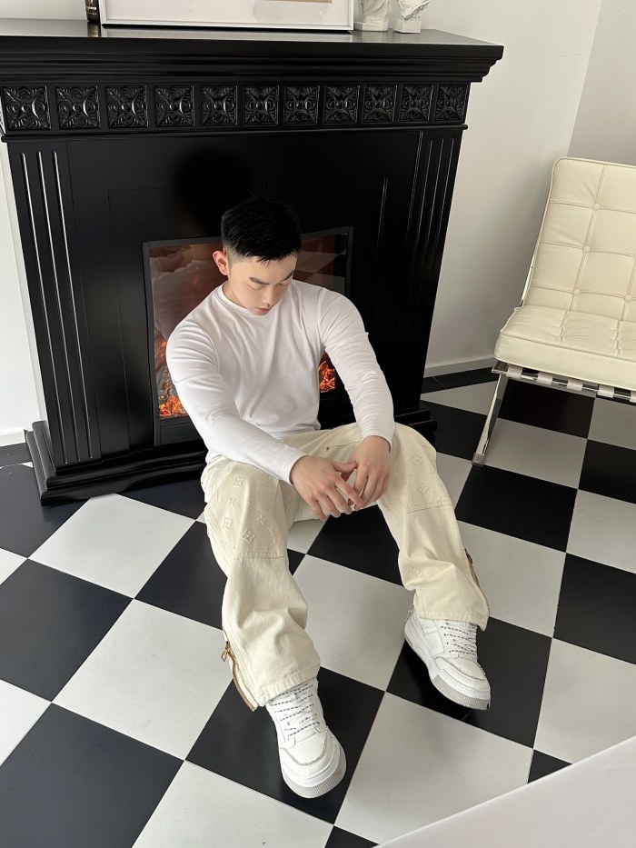 Clothes Louis Vuitton 766