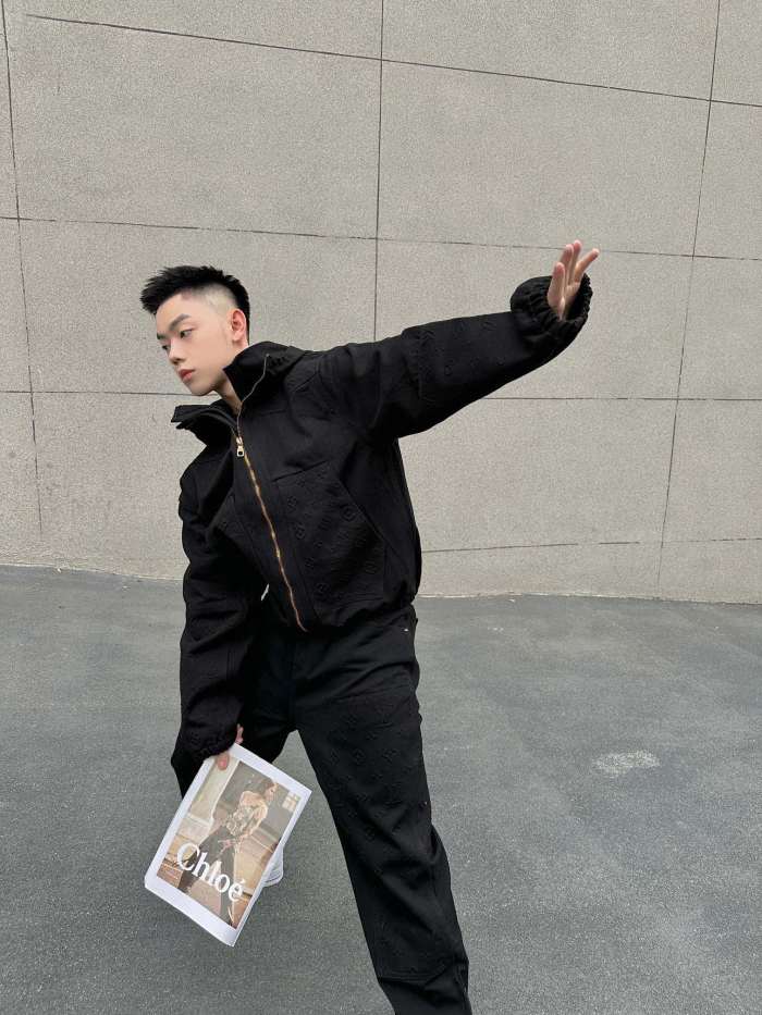 Clothes Louis Vuitton 765