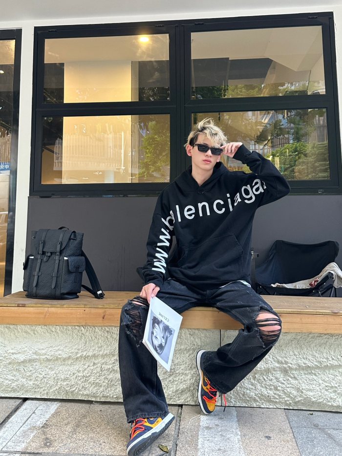 Clothes Balenciaga 517