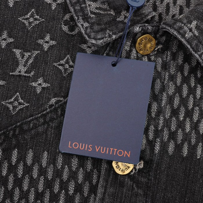 Clothes Louis Vuitton 783