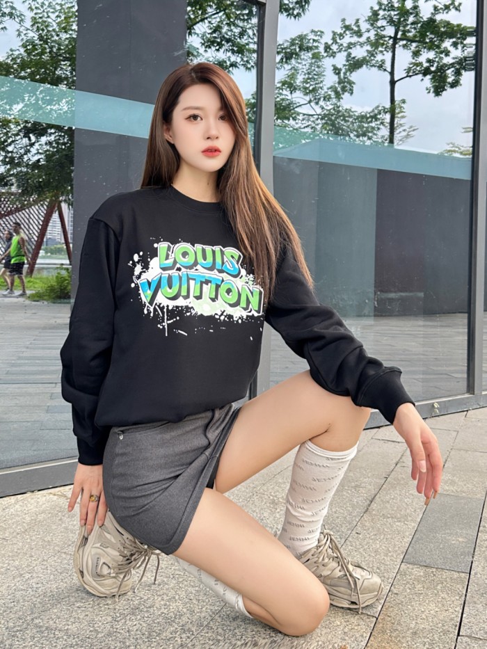 Clothes Louis Vuitton 796