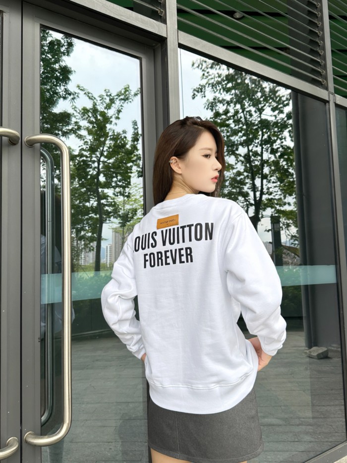 Clothes Louis Vuitton 799