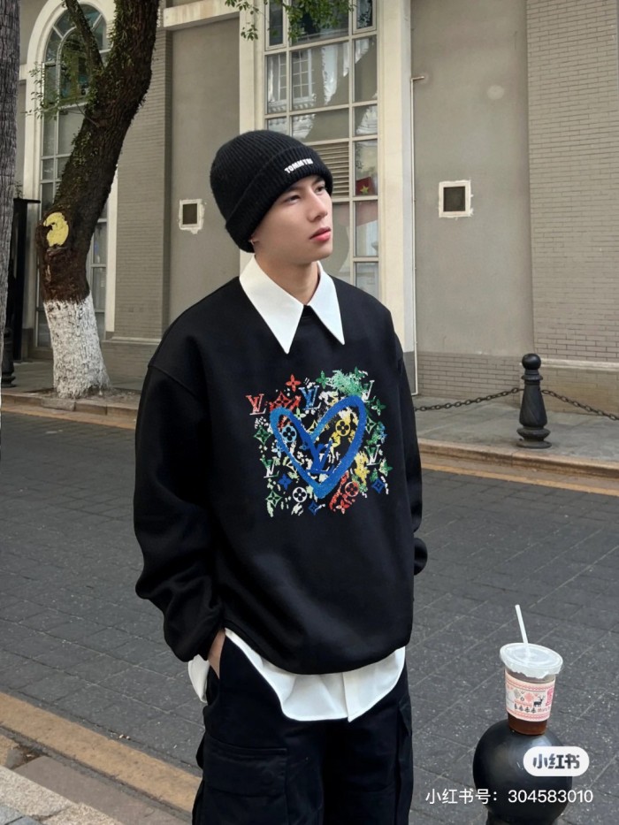 Clothes LOUIS VUITTON 800