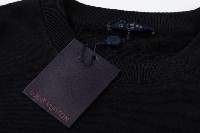 Clothes LOUIS VUITTON 800