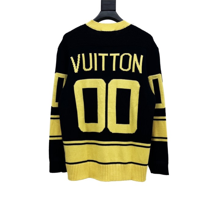 Clothes LOUIS VUITTON 805