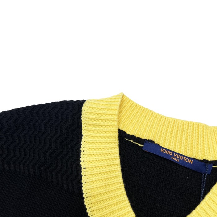 Clothes LOUIS VUITTON 805