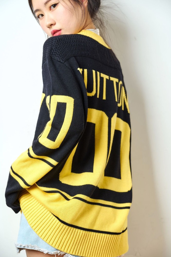 Clothes LOUIS VUITTON 805