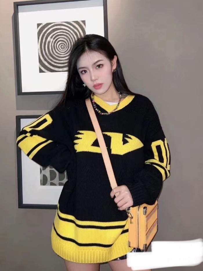 Clothes LOUIS VUITTON 805