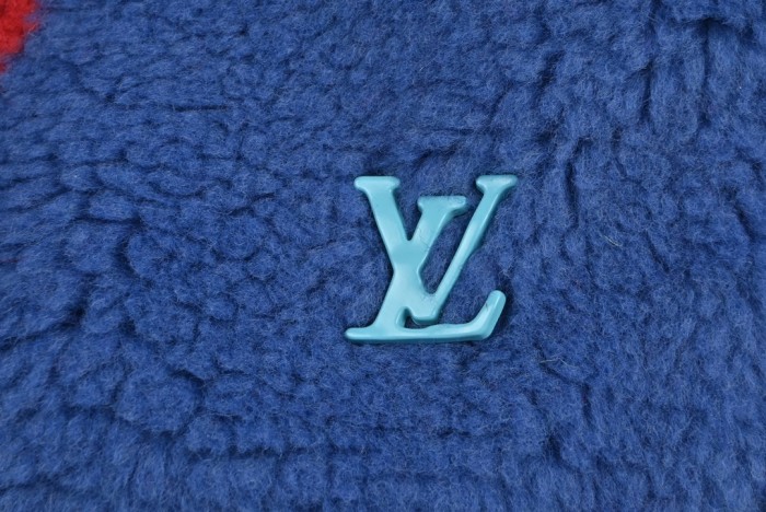 Clothes LOUIS VUITTON 808