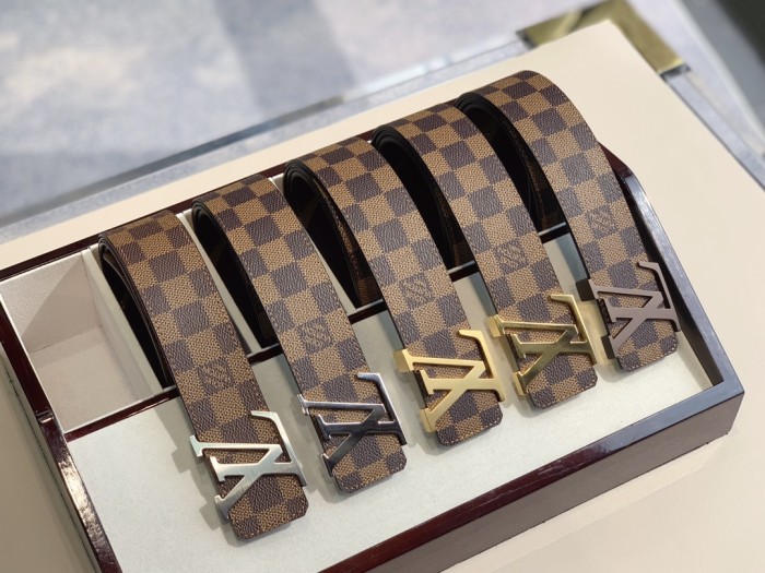 Louis Vuitton Belt 15 (width 4cm)