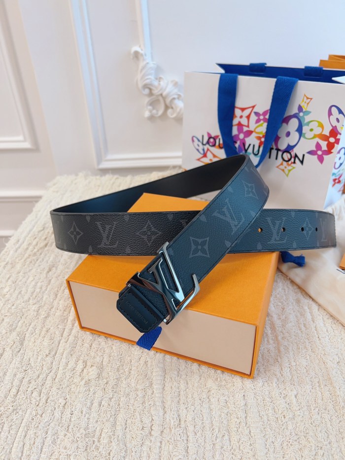 Louis Vuitton Belt 18 (width 4cm)