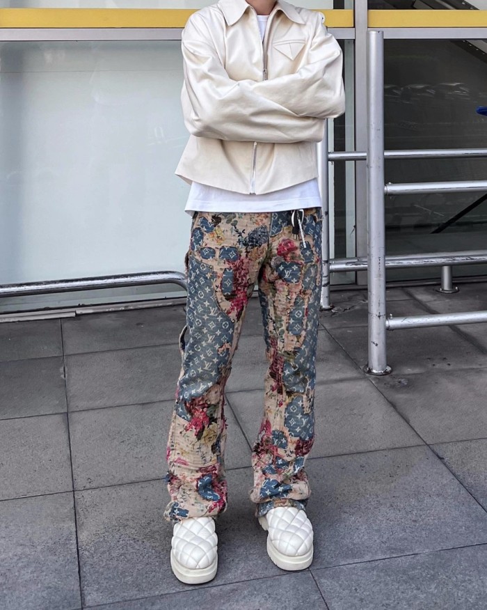 Clothes LOUIS VUITTON 813