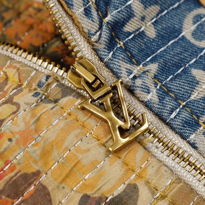 Clothes LOUIS VUITTON 812