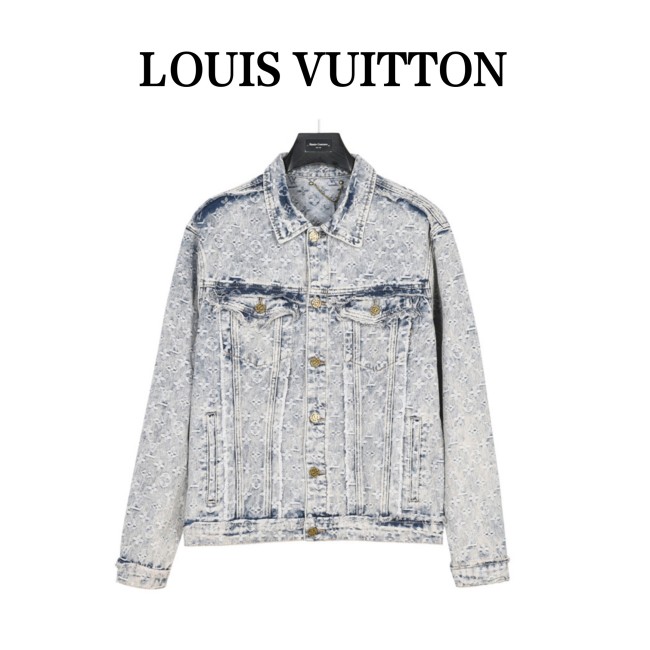 Clothes LOUIS VUITTON 810