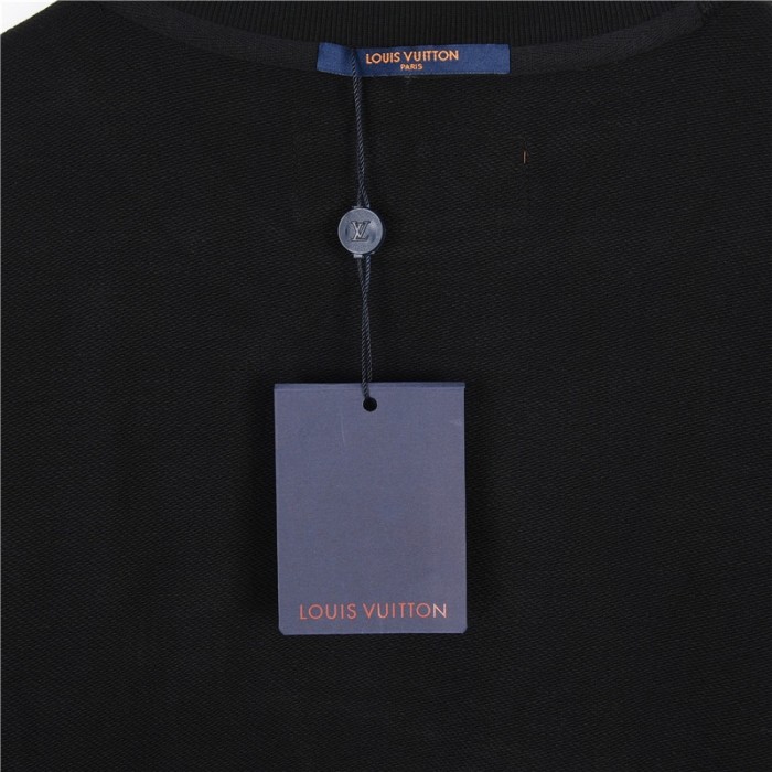 Clothes LOUIS VUITTON 817
