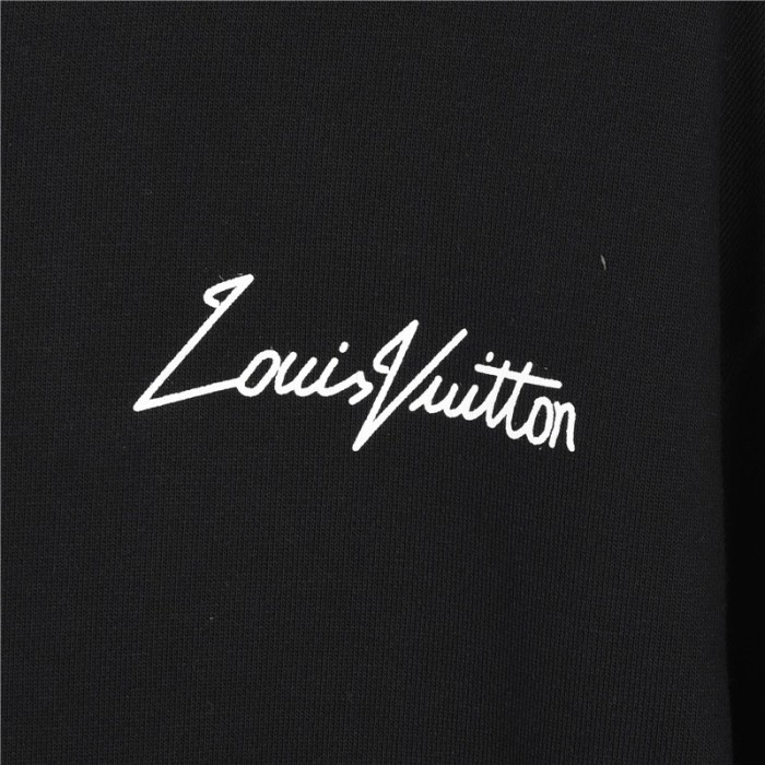 Clothes LOUIS VUITTON 823