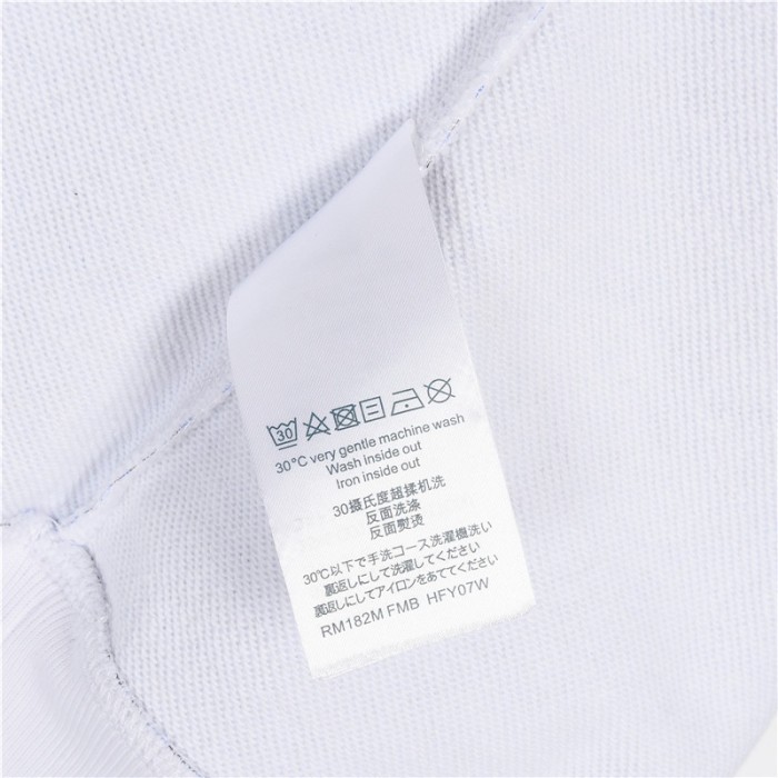 Clothes LOUIS VUITTON 821