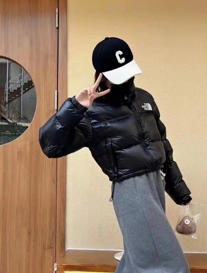 Clothes LOUIS VUITTON 826