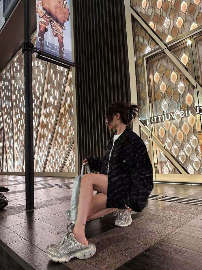 Clothes Balenciaga 542