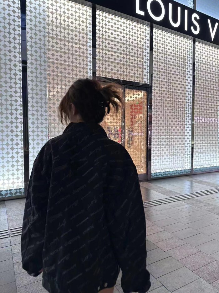 Clothes Balenciaga 542