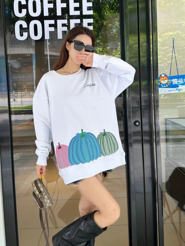 Clothes LOUIS VUITTON 824