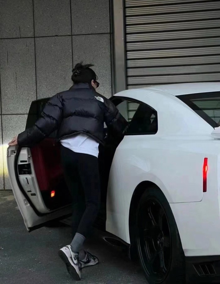 Clothes LOUIS VUITTON 826