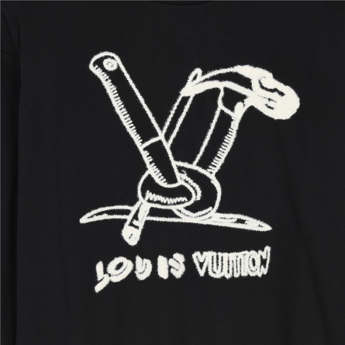 Clothes LOUIS VUITTON 822
