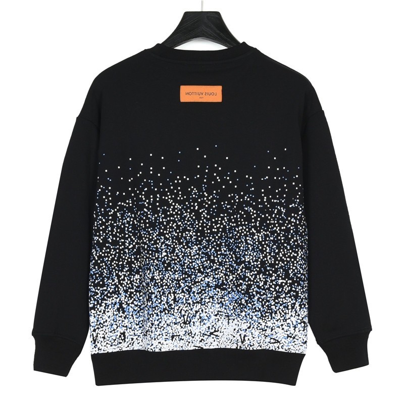 Clothes LOUIS VUITTON 820