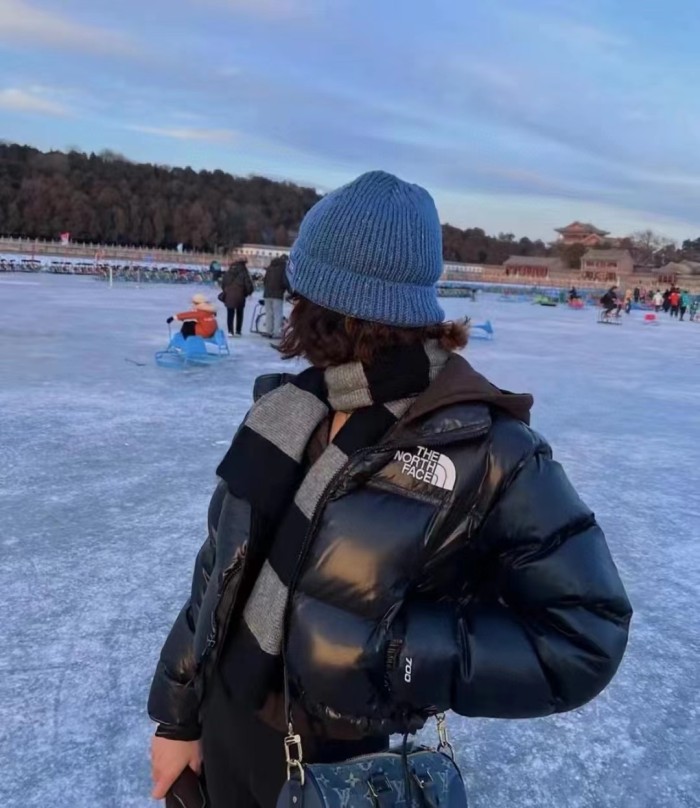 Clothes LOUIS VUITTON 826