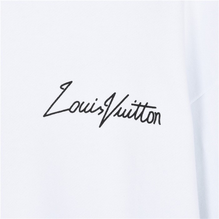 Clothes LOUIS VUITTON 824