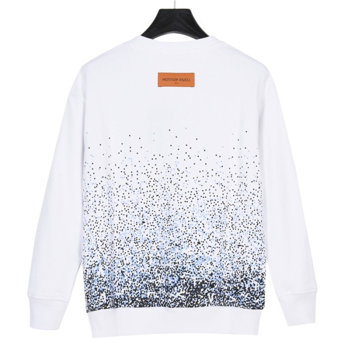 Clothes LOUIS VUITTON 821