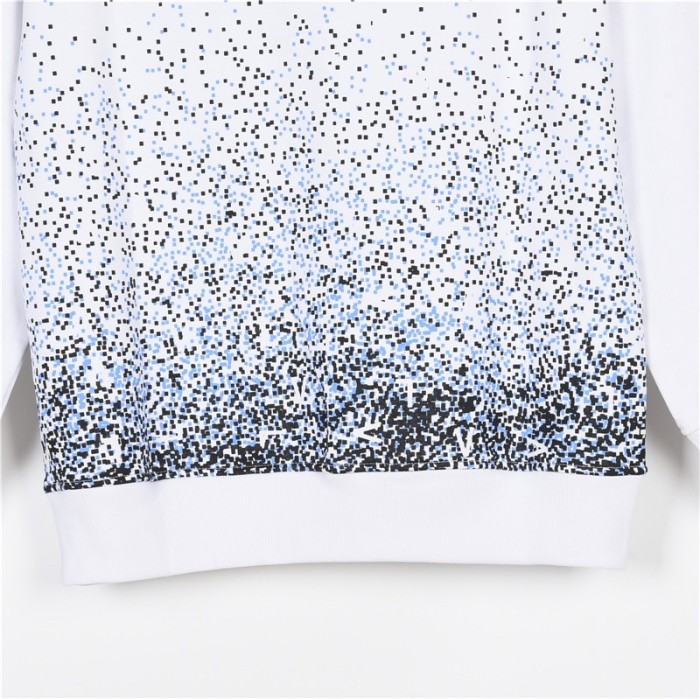 Clothes LOUIS VUITTON 821