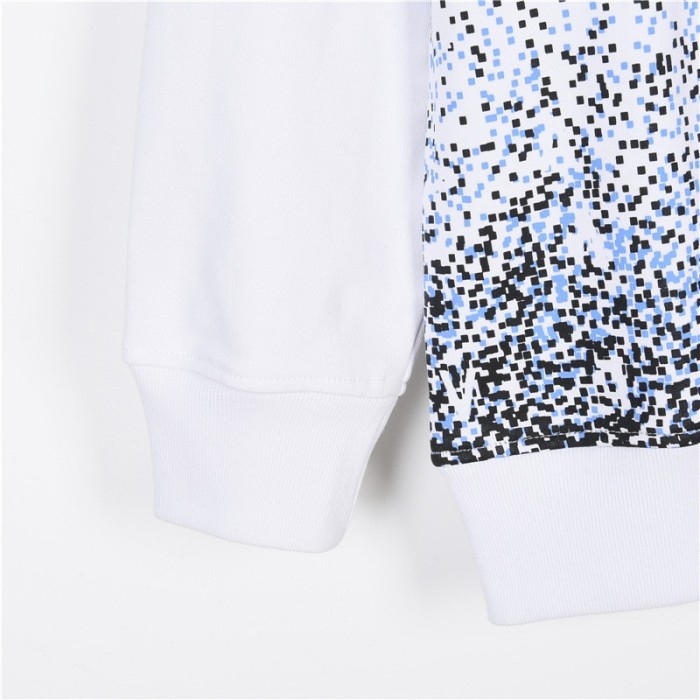 Clothes LOUIS VUITTON 821