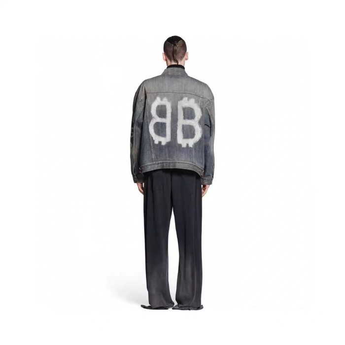 Clothes Balenciaga 546