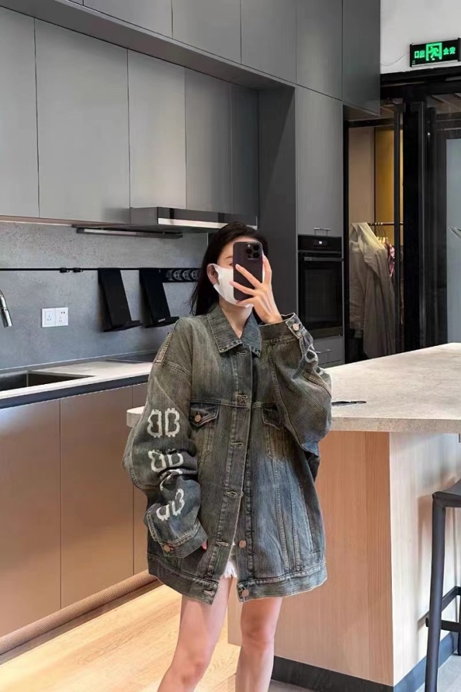 Clothes Balenciaga 546