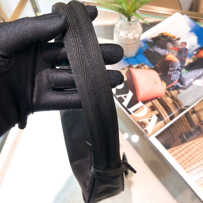 handbags prada Hobo 1NE515 Re-edition 2000 Size:22*17*6