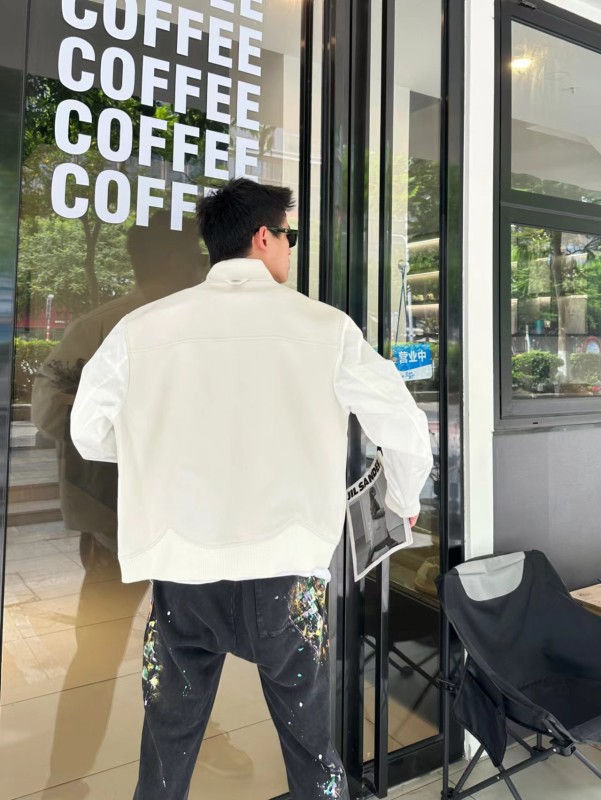 Clothes LOUIS VUITTON 831