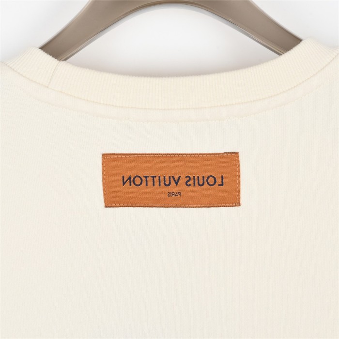 Clothes LOUIS VUITTON 835