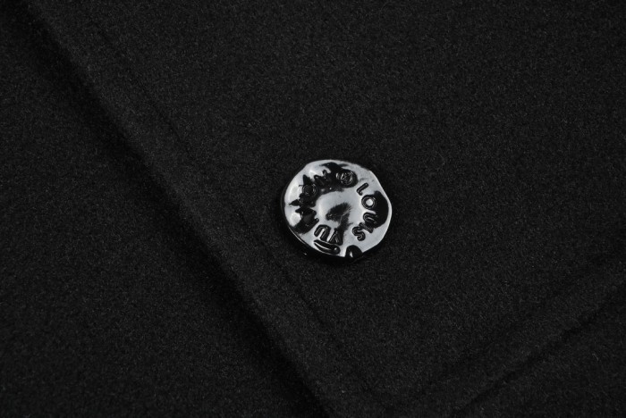 Clothes LOUIS VUITTON 830