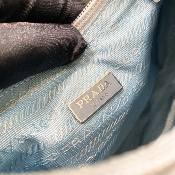 handbags prada Hobo 1NE515 Re-edition 2000 Size:22*17*6