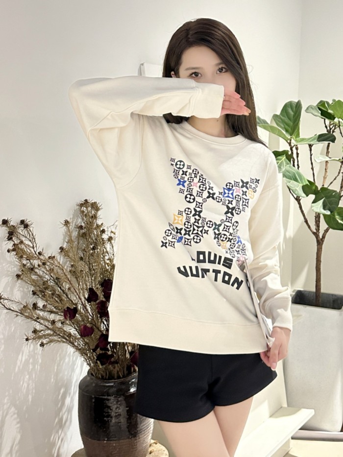 Clothes LOUIS VUITTON 835