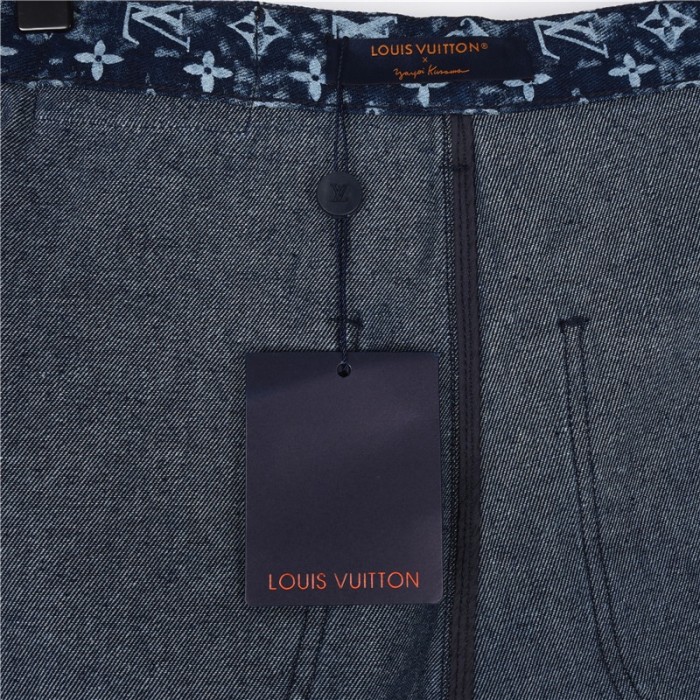 Clothes LOUIS VUITTON 837