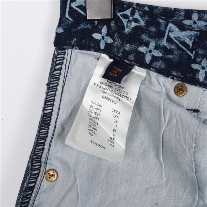 Clothes LOUIS VUITTON 837