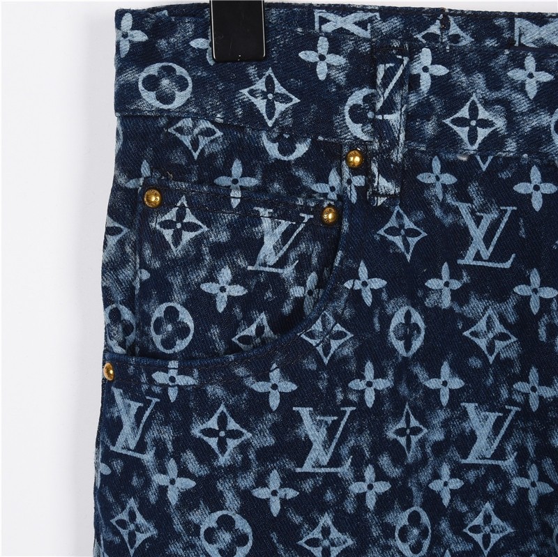 Clothes LOUIS VUITTON 837